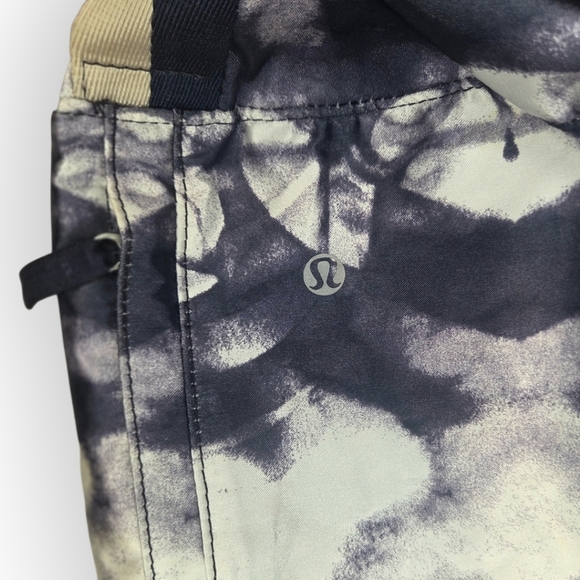 Lululemon Get Rollin’ Yoga Mat Bag 17L Tie Dye Print - Picture 5 of 9